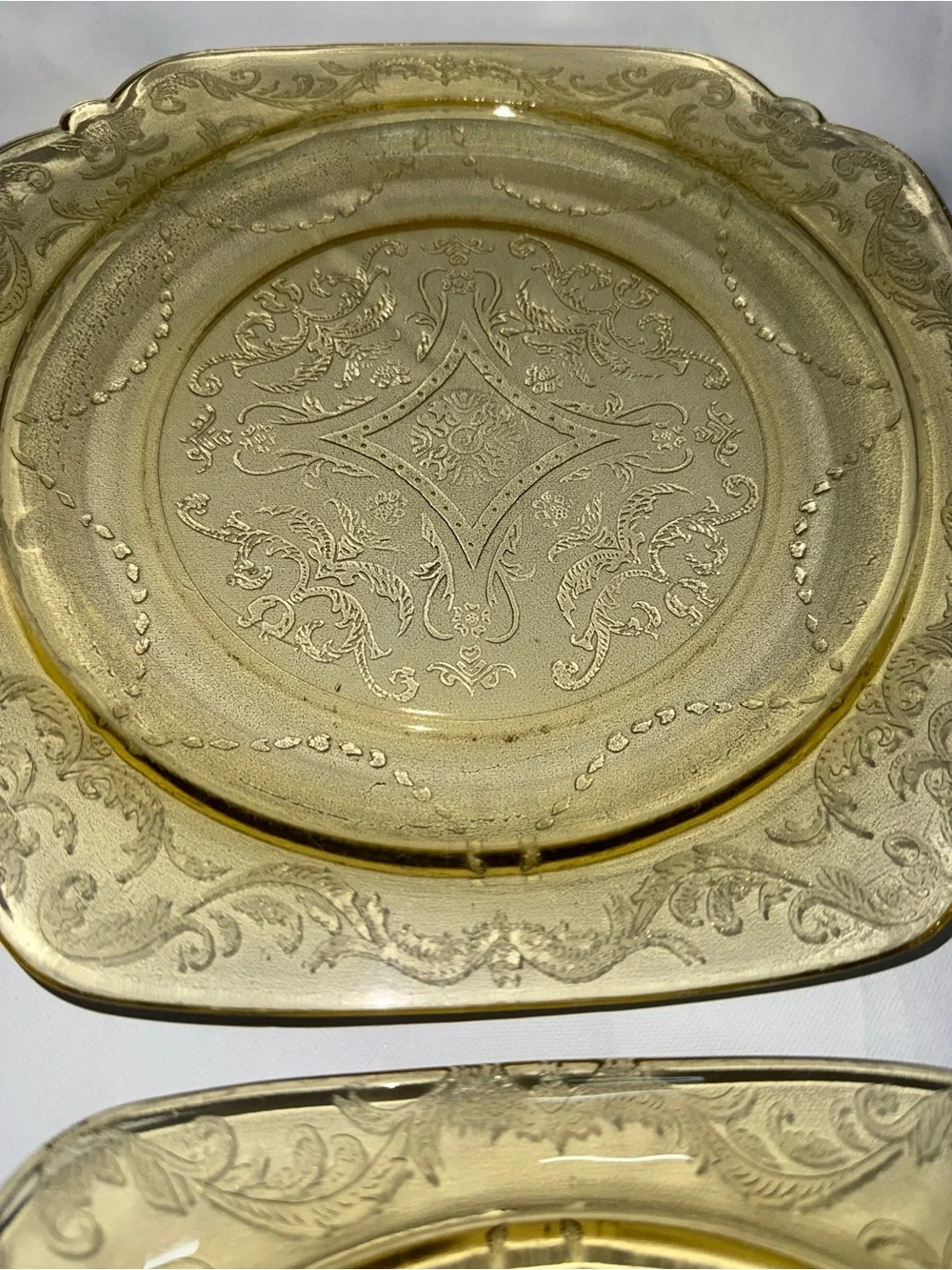 Vintage-Inspired Amber Glass Dinner Plates - Set of 2